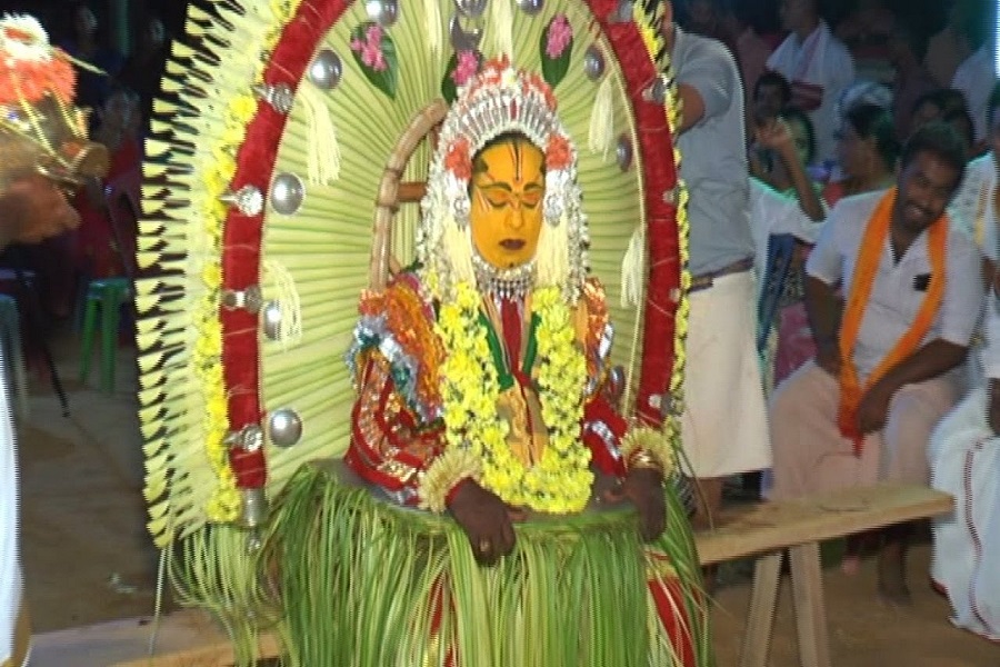 Bhuta Kola in Deccan – Mangalore Mysterical Kola festival – Bhoota Kola